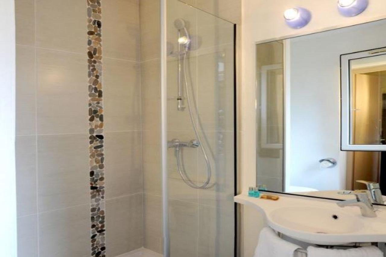 Welcomotel Coignieres Ngoại thất bức ảnh