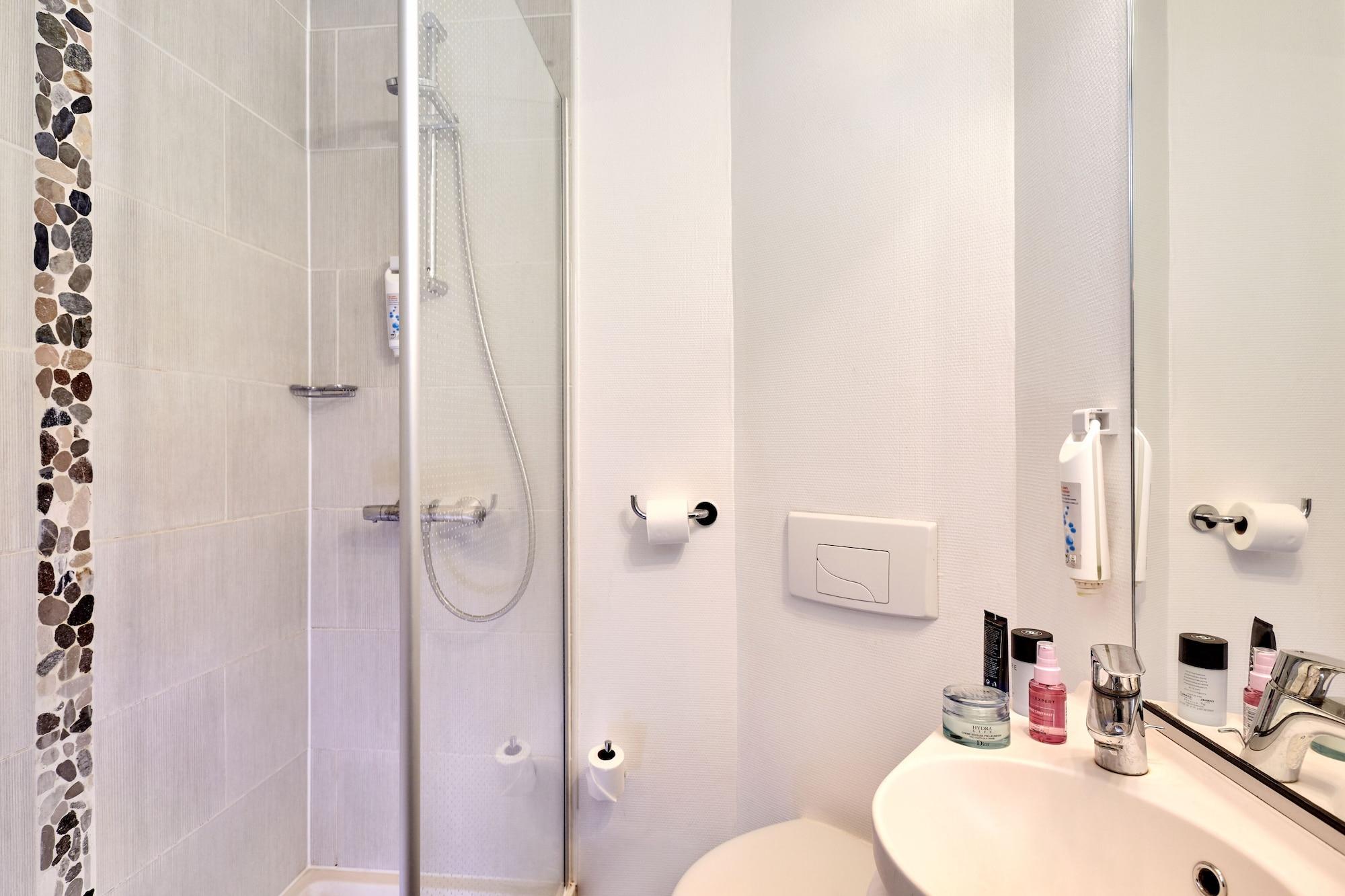 Welcomotel Coignieres Ngoại thất bức ảnh