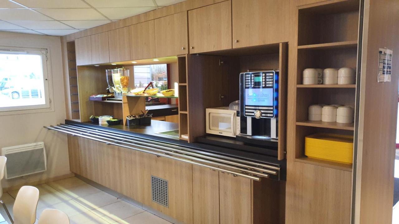 Welcomotel Coignieres Ngoại thất bức ảnh